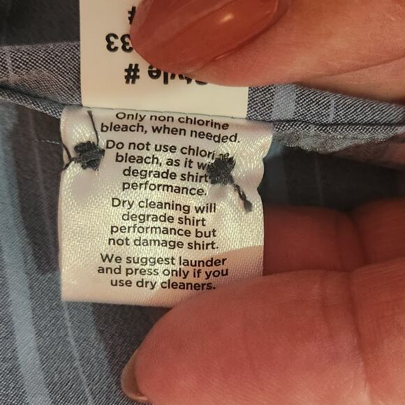 Mizzen & Main Leeward Dress Shirt, Chambray-look Performance Fabric, sz XL - Picture 11 of 11